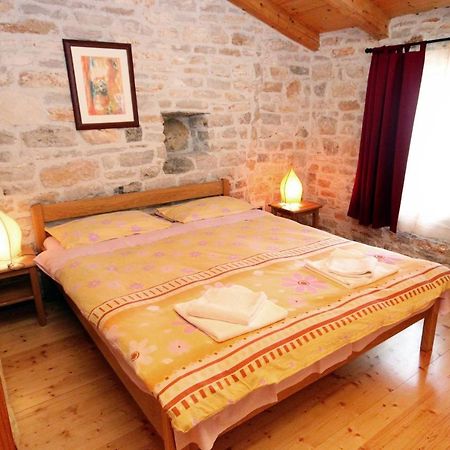 Family Friendly House With A Swimming Pool Orihi, Central Istria - Sredisnja Istra - 3415 Barban Exterior photo