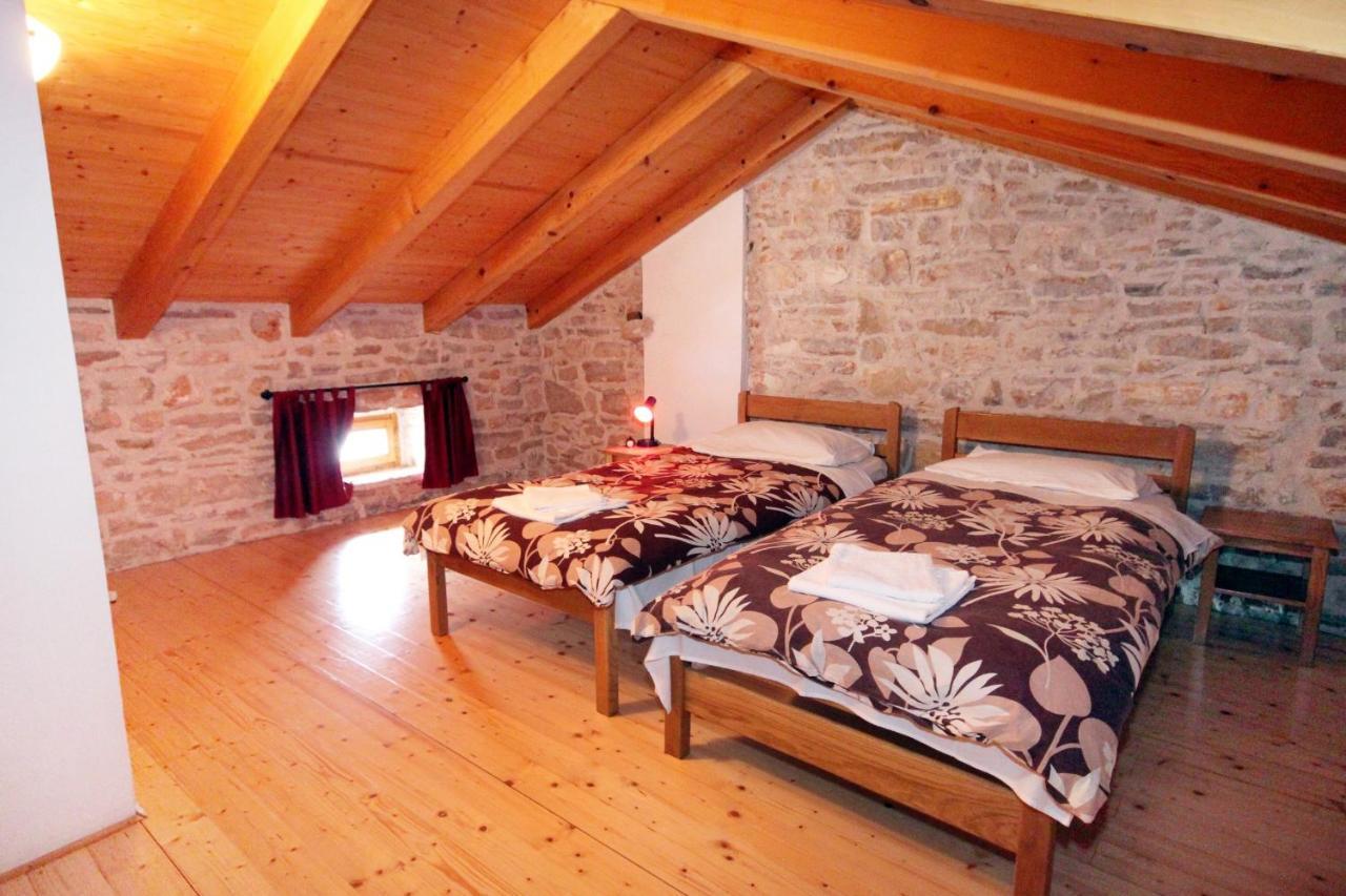 Family Friendly House With A Swimming Pool Orihi, Central Istria - Sredisnja Istra - 3415 Barban Exterior photo