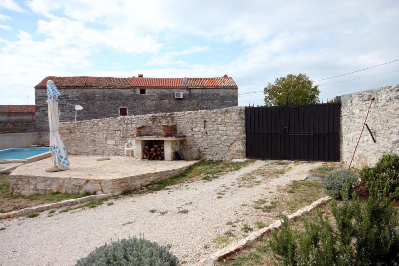 Family Friendly House With A Swimming Pool Orihi, Central Istria - Sredisnja Istra - 3415 Barban Exterior photo